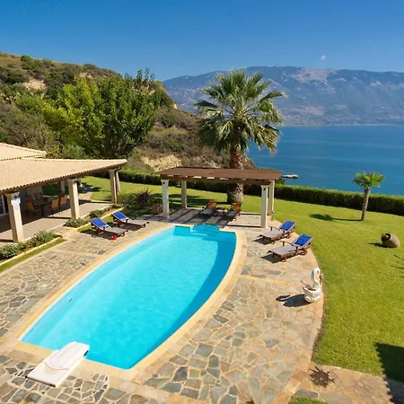 Aris, Spartia, Kefalonia Villa *